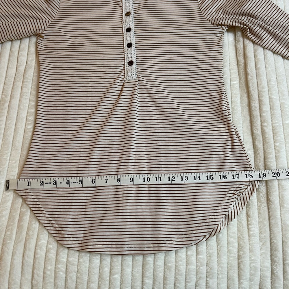 Boutique | Striped Women's Top | Lace Detail - Picture 8 of 13
